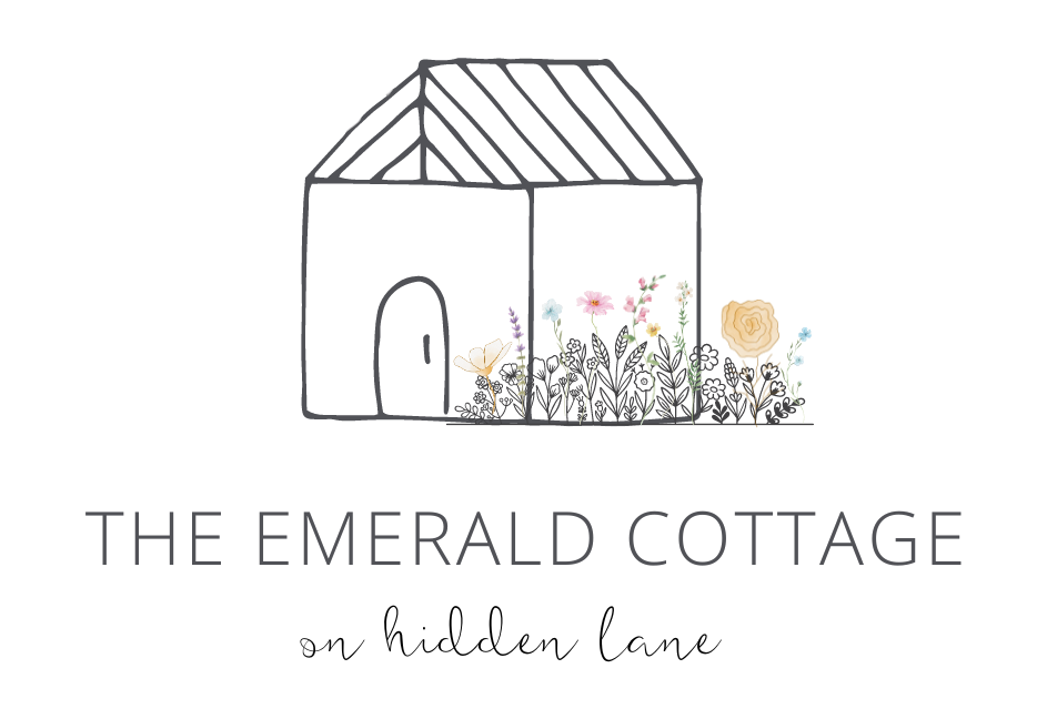 The Emerald Cottage Logo