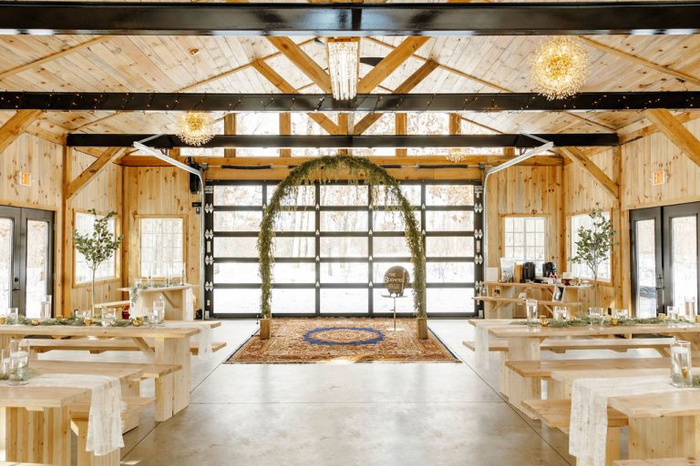 Warm & Inviting Wedding Venue in Brainerd